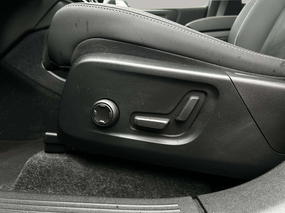 Volvo XC40 P8 ReCharge Twin Ultimate 5d