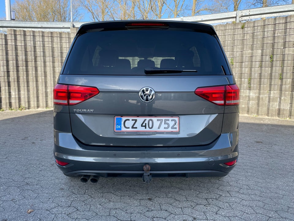 VW Touran 2,0 TDi 150 Highline DSG 7prs 5d