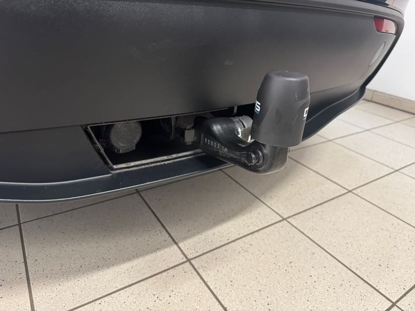 Tesla Model Y Long Range RWD 5d