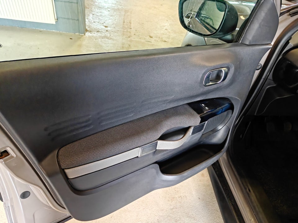 Citroën C4 Cactus 1,6 BlueHDi 100 Cool Comfort 5d