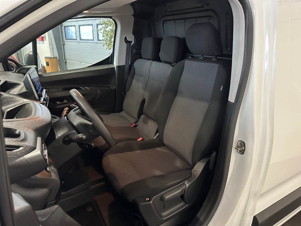 Peugeot Partner 1,5 BlueHDi 100 L1V1 Plus Van