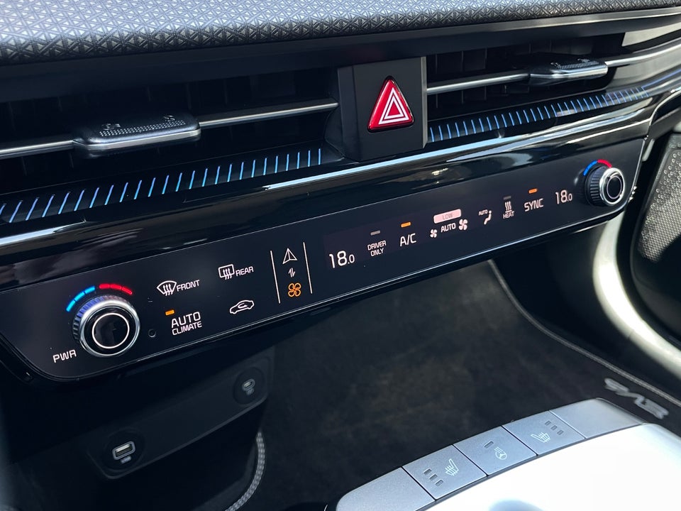 Kia EV6 77 Long Range Upgrade 5d