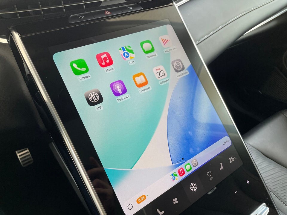 MG Marvel R Luxury 5d