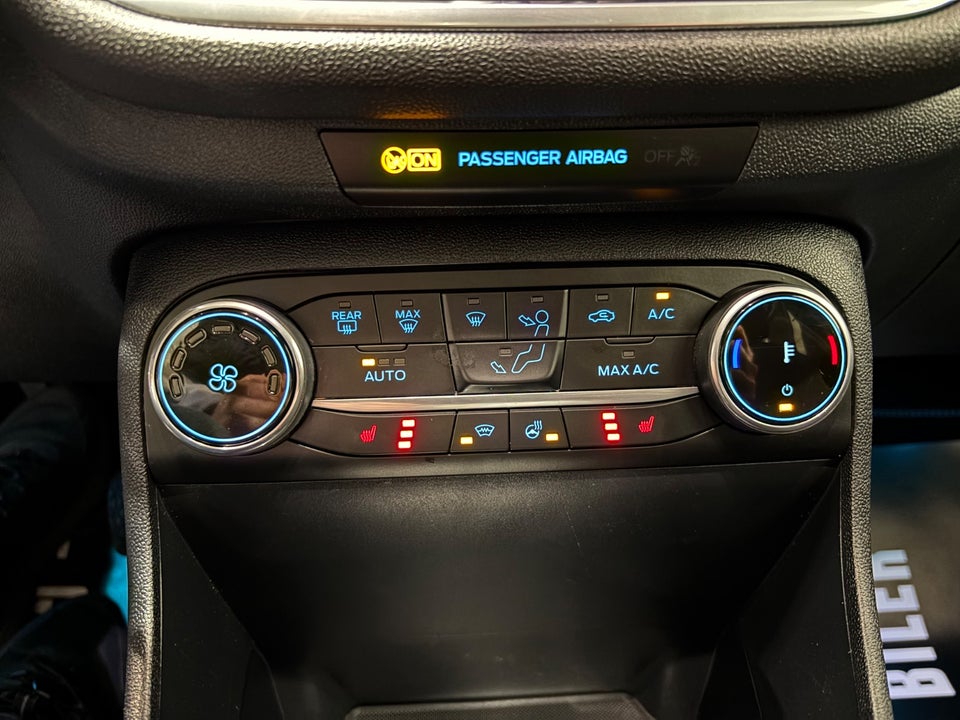 Ford Fiesta 1,0 EcoBoost mHEV Titanium 5d