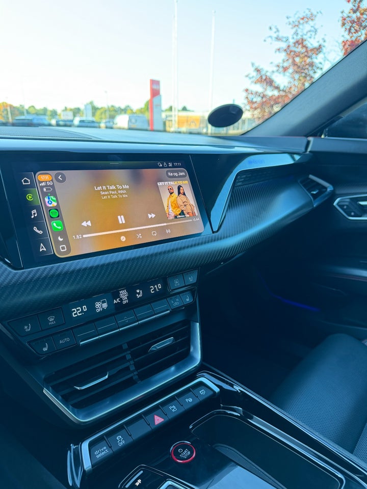 Audi RS e-tron GT quattro 4d