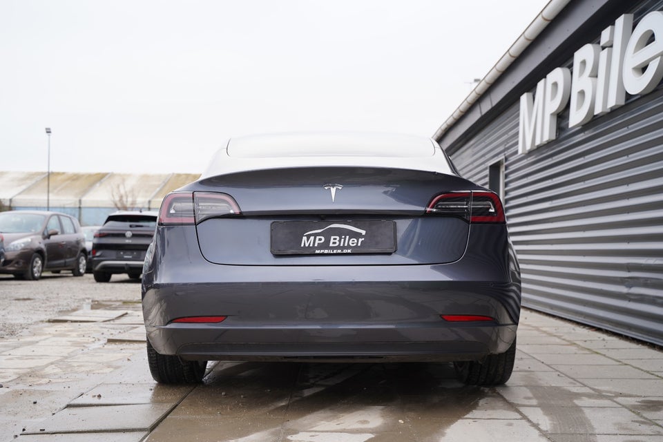 Tesla Model 3 Standard Range+ RWD 4d