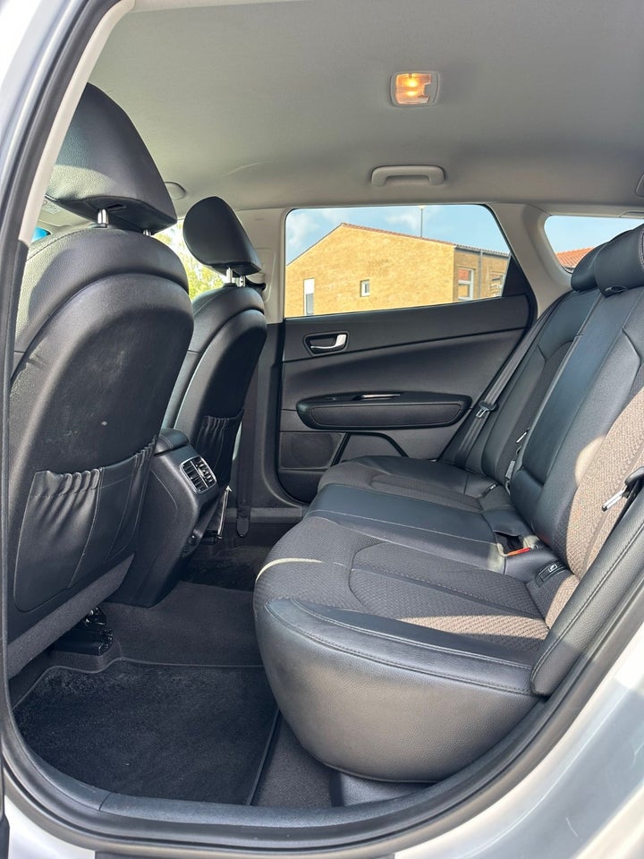 Kia Optima 1,7 CRDi 141 Advance SW 5d