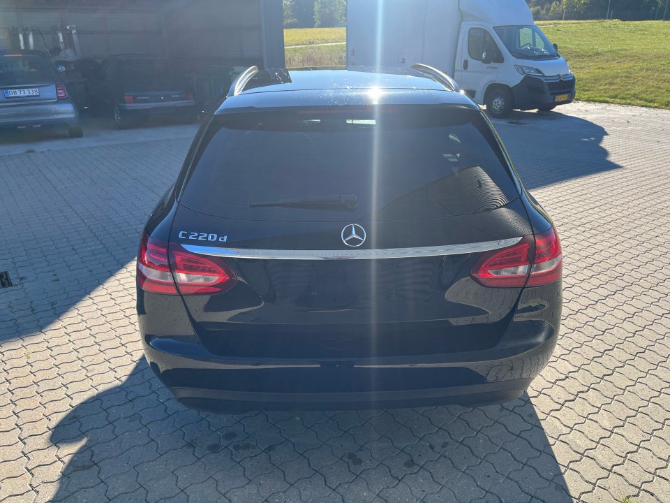 Mercedes C220 d 2,2 Business stc. aut. 5d