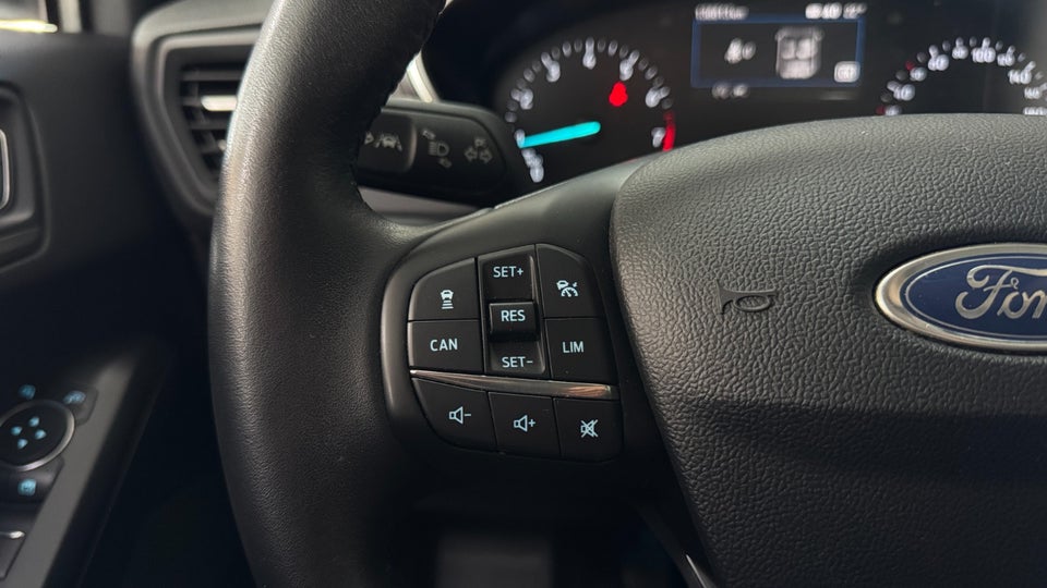 Ford Focus 1,0 EcoBoost Titanium 5d