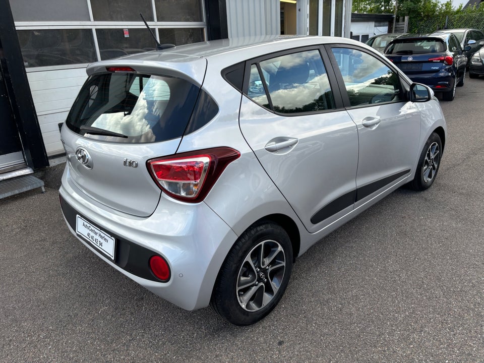 Hyundai i10 1,0 Premium 5d