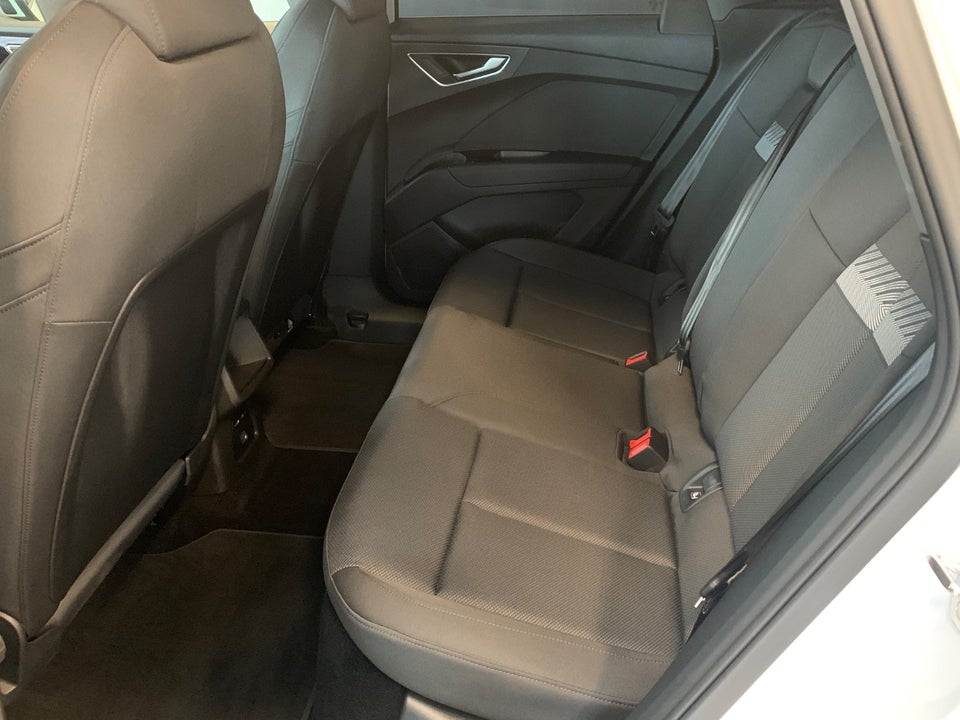 Audi Q4 e-tron 45 Progress 5d