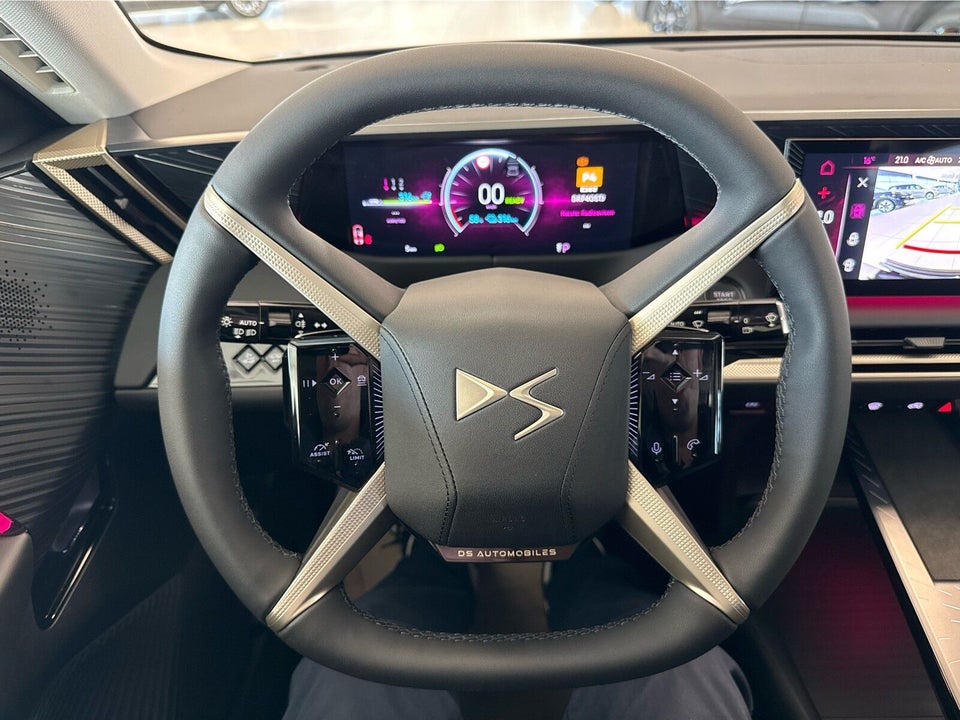 DS N°8 77 Pallas 5d