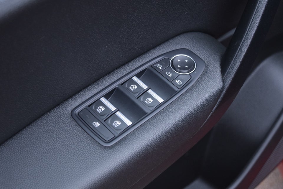 Renault Captur 1,6 E-Tech Intens 5d