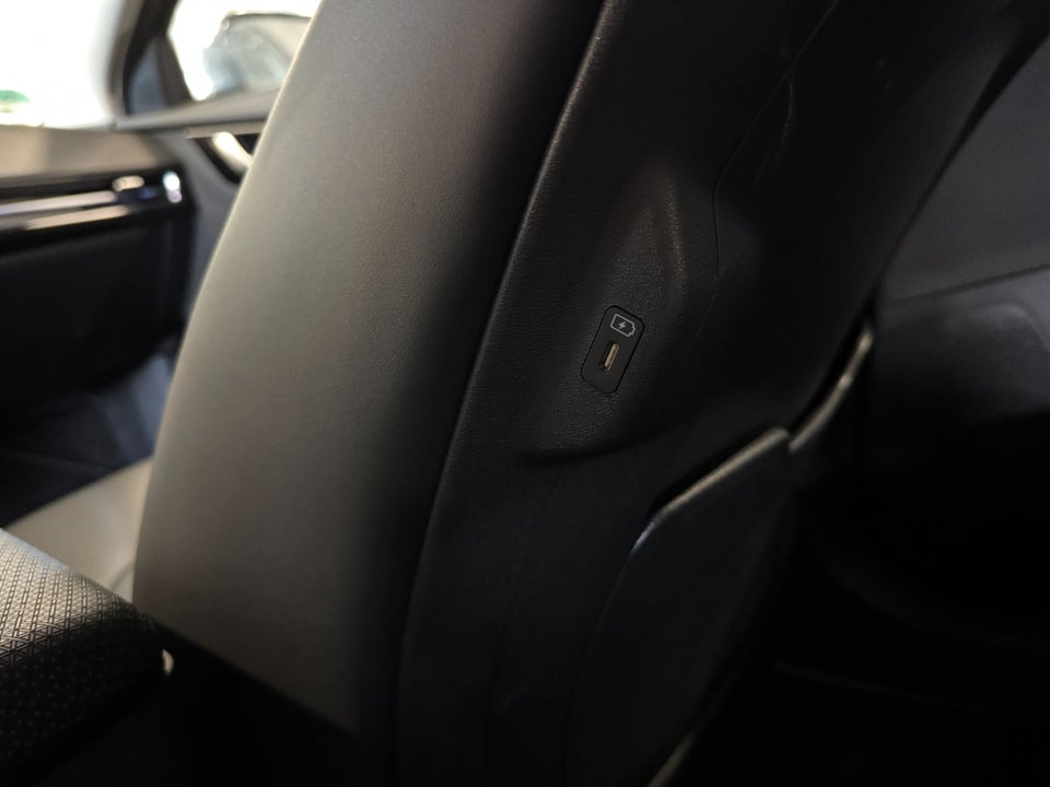 Kia EV6 58 Standard Range Upgrade 5d