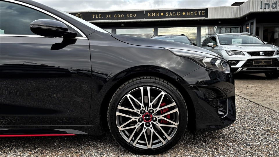 Kia ProCeed 1,6 T-GDi GT DCT 5d