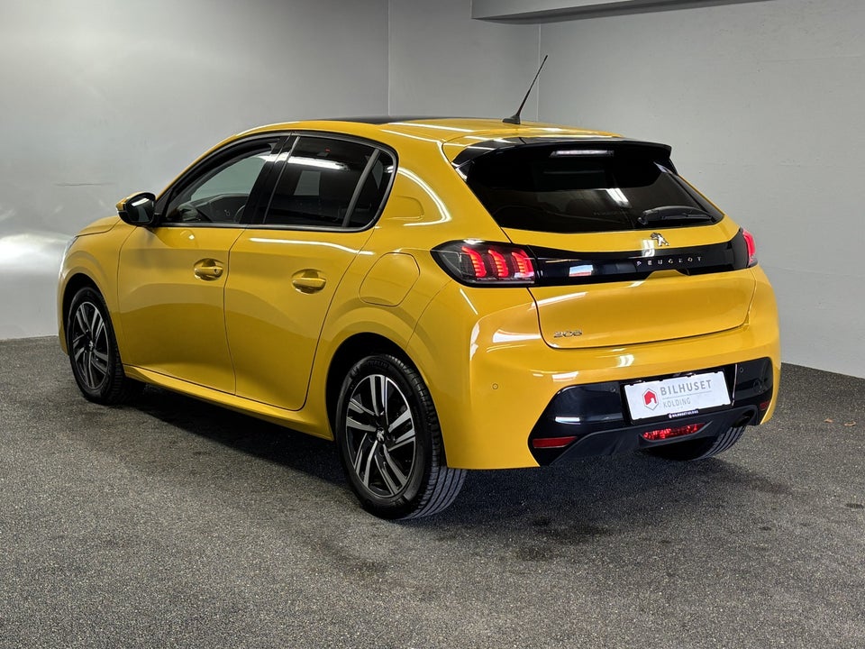 Peugeot 208 1,2 PureTech 100 Allure Sky 5d