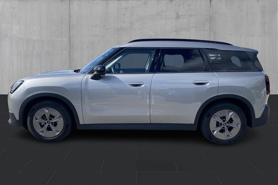 MINI Countryman E Classic Trim M 5d