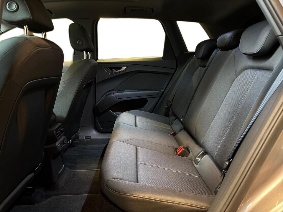 Audi Q4 e-tron 40 Attitude 5d