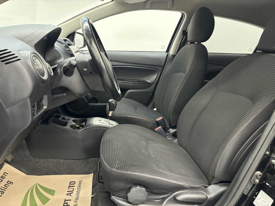 Mitsubishi Space Star 1,2 Black & White CVT 5d