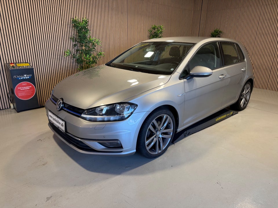 VW Golf VII 1,5 TSi 130 Comfortline Connect DSG 5d