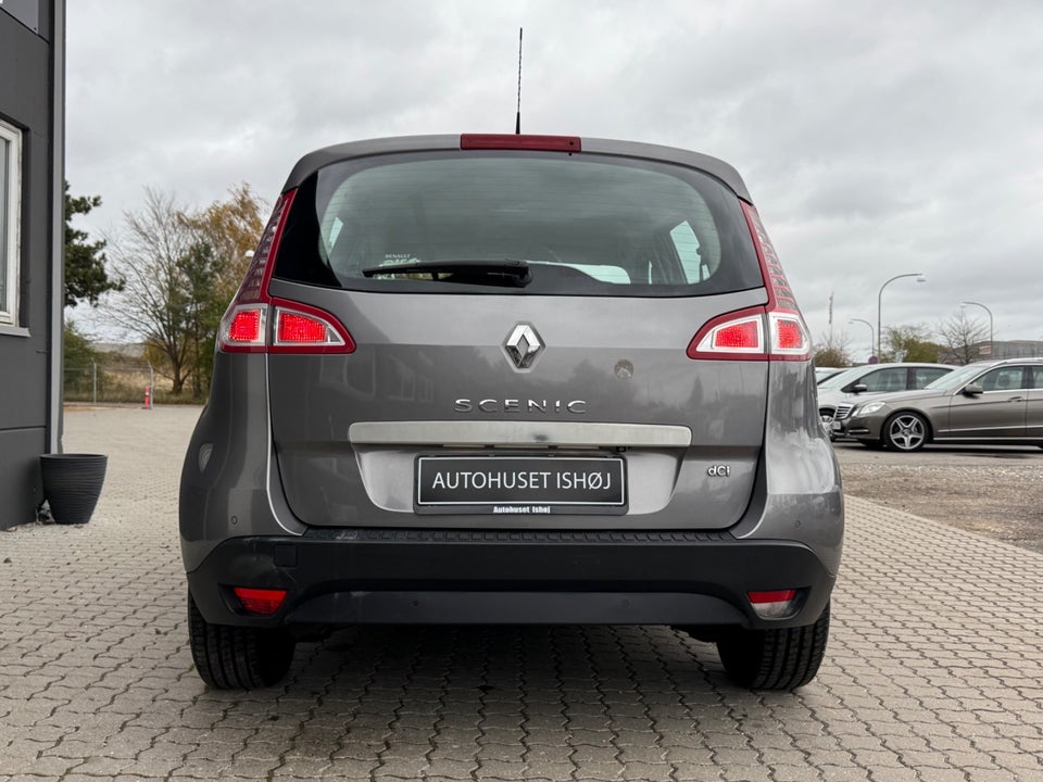 Renault Scenic III 2,0 dCi 150 Dynamique aut. 5d