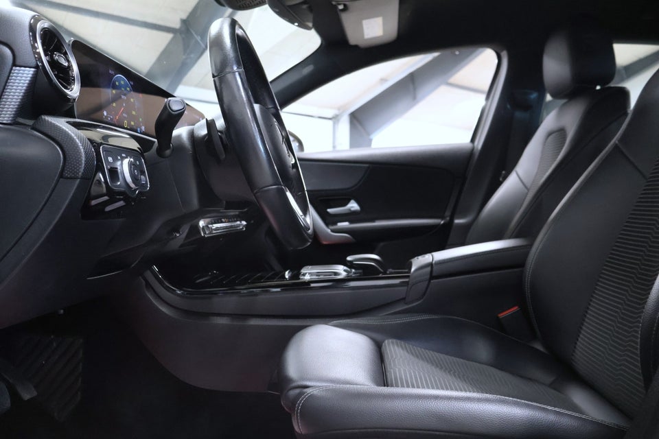 Mercedes A200 1,3 Progressive Line aut. 5d