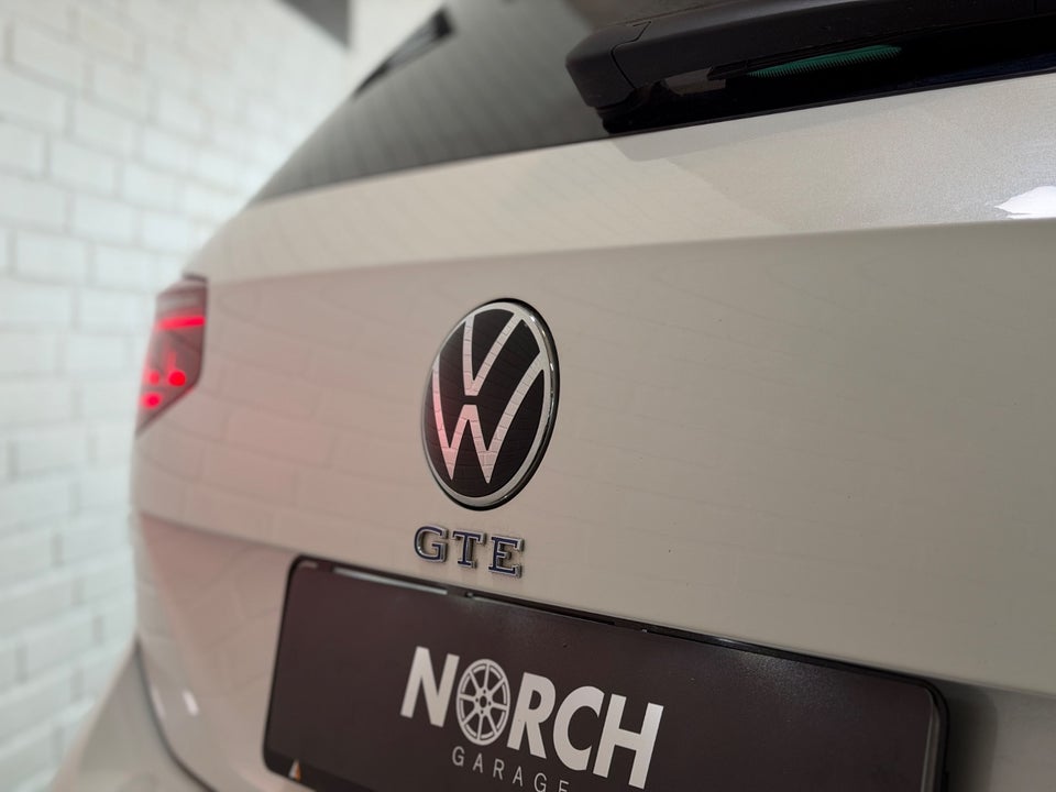 VW Passat 1,4 GTE DSG 4d