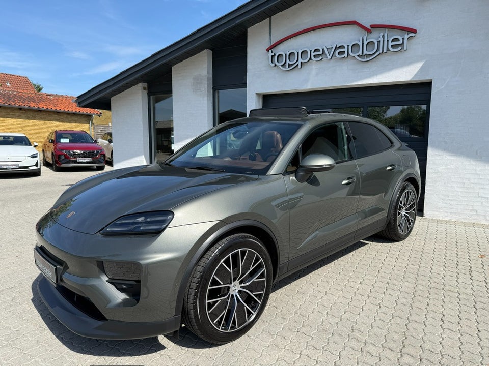 Porsche Macan 4 5d