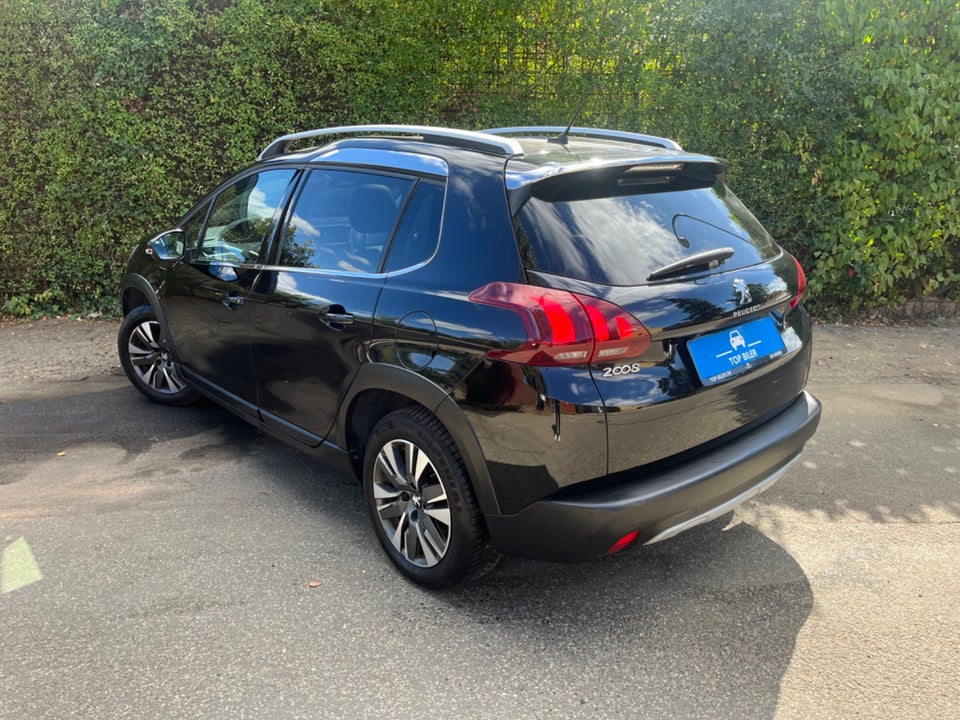 Peugeot 2008 1,2 PureTech 110 Allure+ 5d