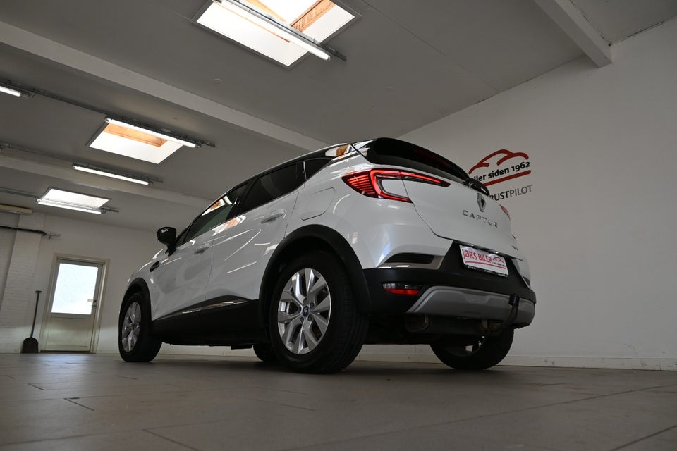 Renault Captur 1,6 E-Tech Intens 5d