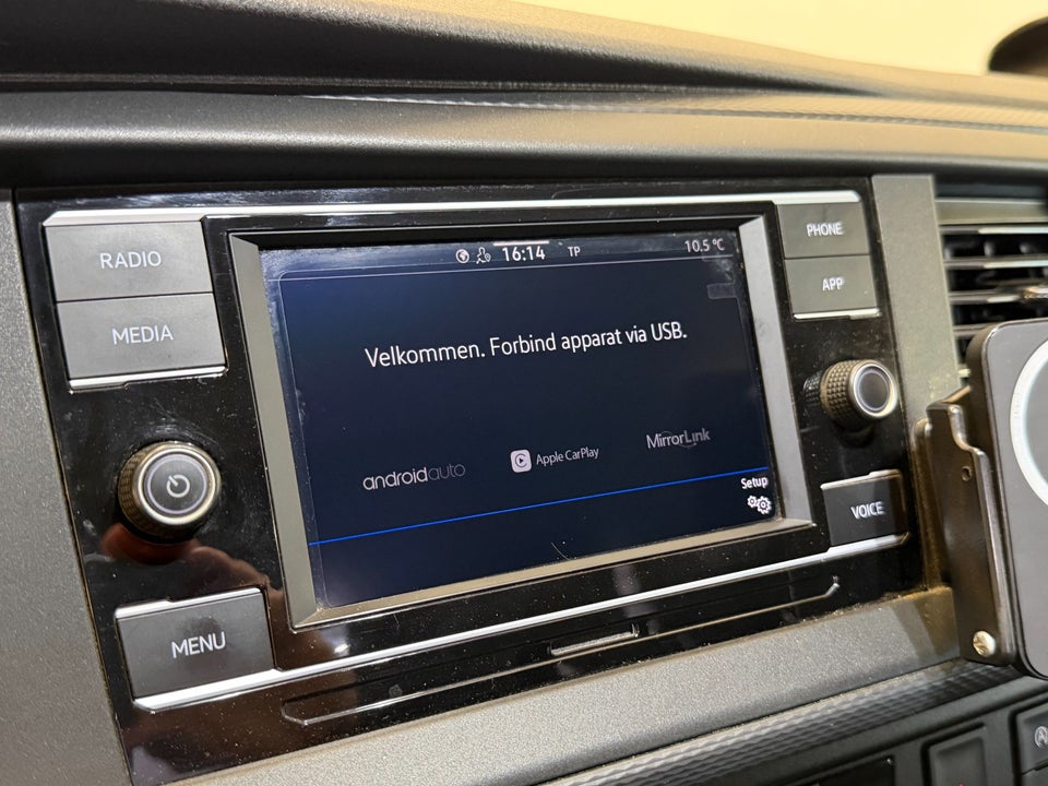 VW Transporter 2,0 TDi 150 Kassevogn DSG kort