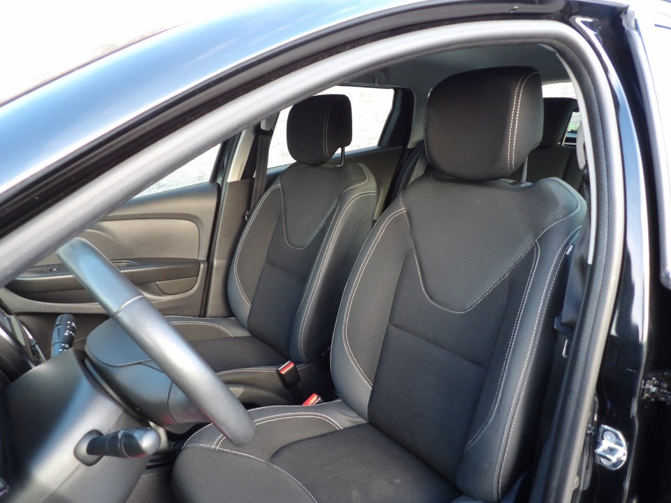 Renault Clio IV 0,9 TCe 90 Zen Sport Tourer 5d