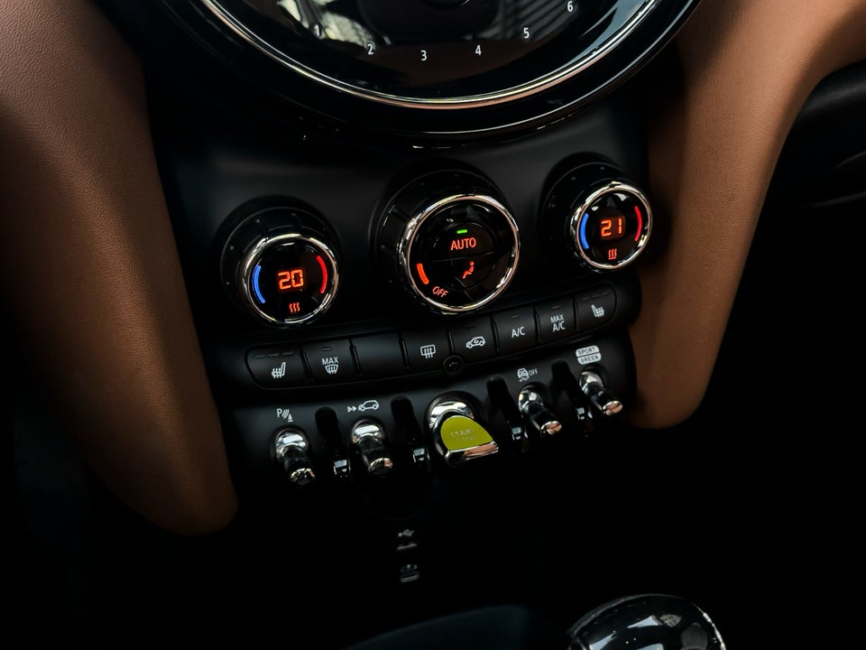 MINI Cooper SE Classic Trim 3d