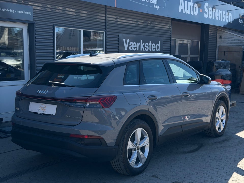 Audi Q4 e-tron 40  5d