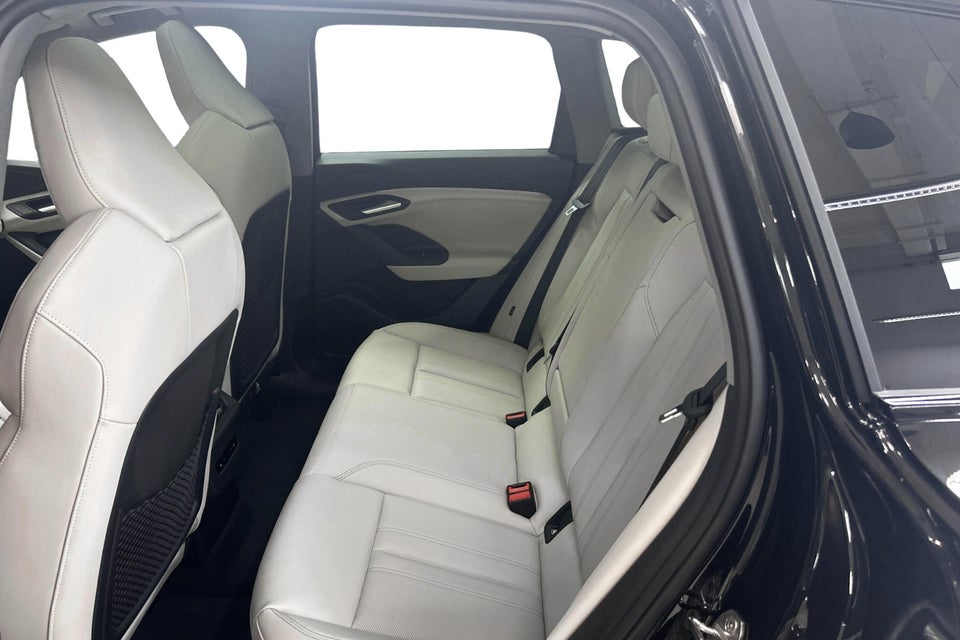 Audi Q6 e-tron Ultra 5d