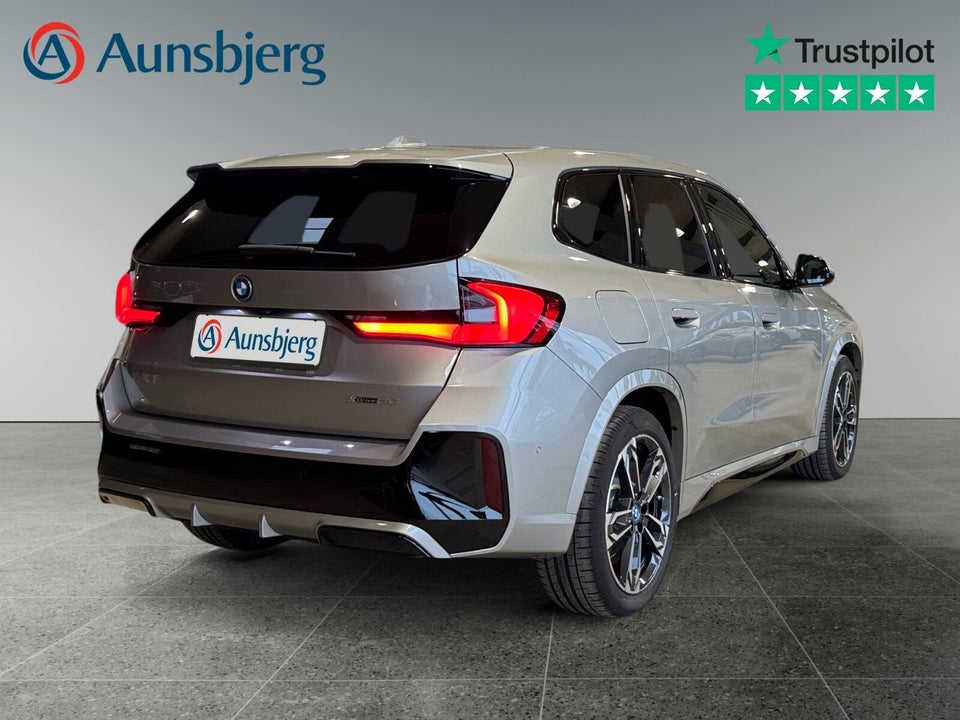 BMW iX1 xDrive30 M-Sport 5d