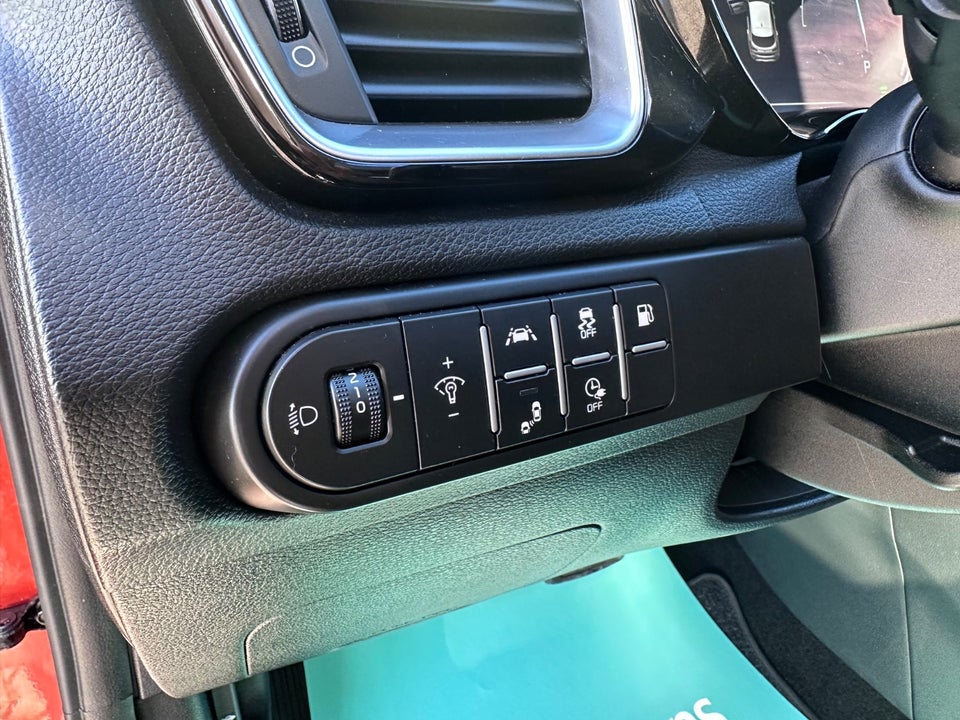 Kia XCeed 1,6 PHEV Upgrade DCT 5d