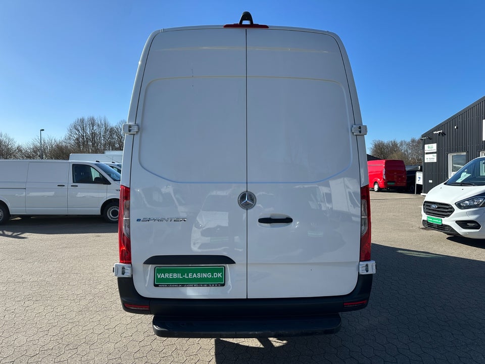 Mercedes eSprinter 414 113 A3 Kassevogn SELECT