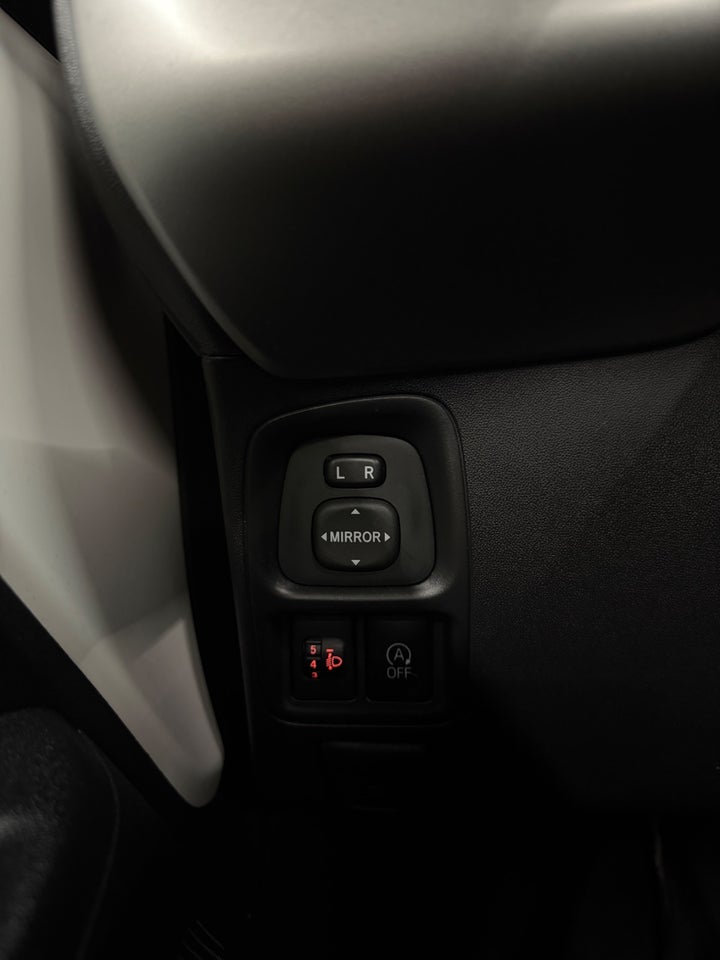 Toyota Aygo 1,0 VVT-i x-wave Sky 5d