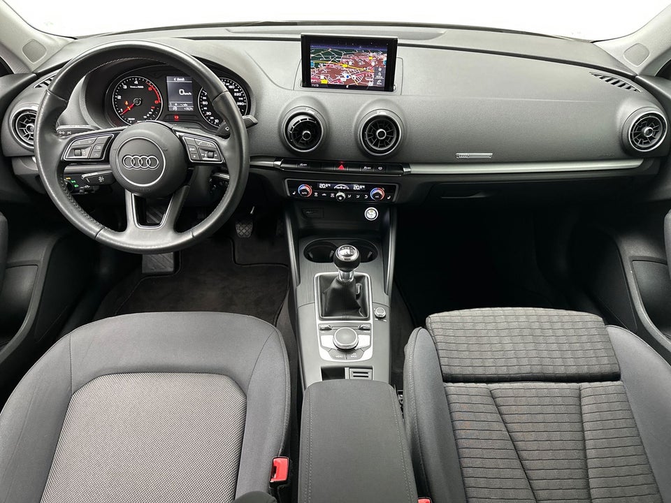 Audi A3 1,6 TDi 116 Sportback 5d