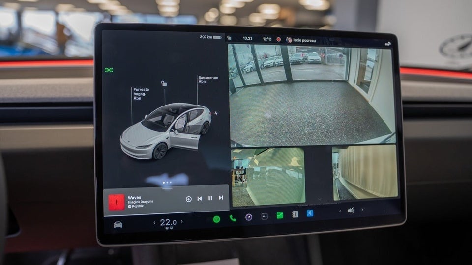 Tesla Model 3 RWD 4d