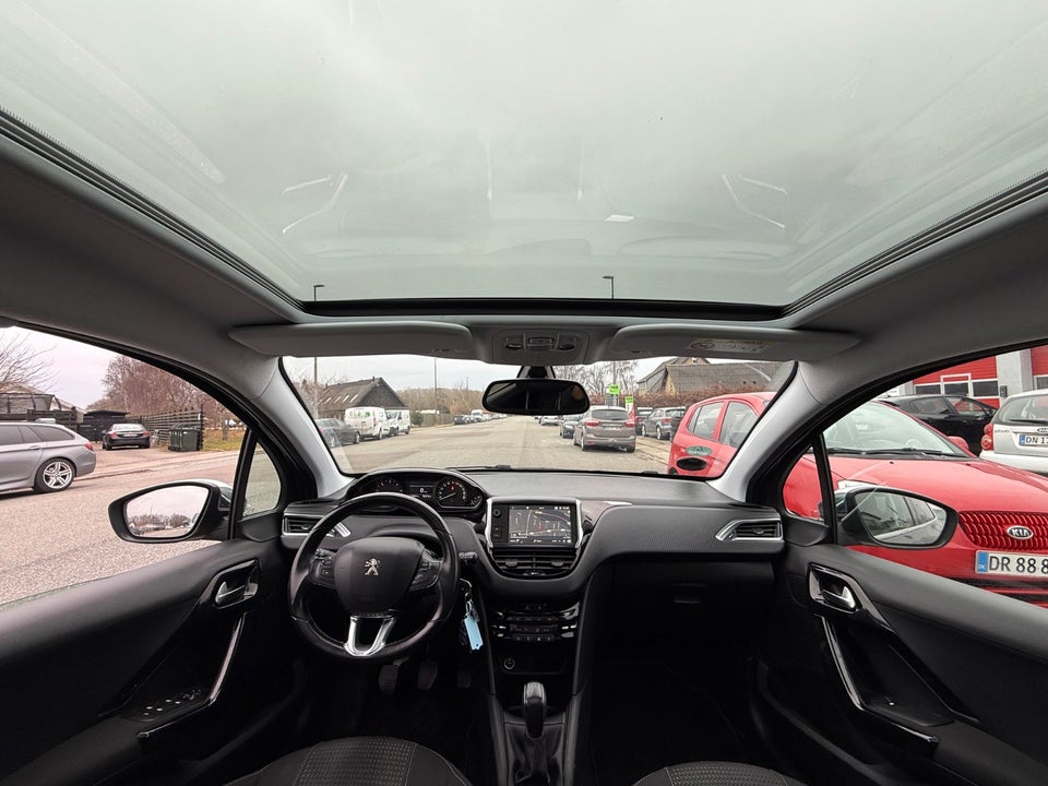 Peugeot 208 1,5 BlueHDi 100 Allure Sky 5d