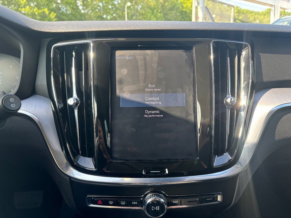 Volvo V60 2,0 D4 190 Momentum aut. 5d