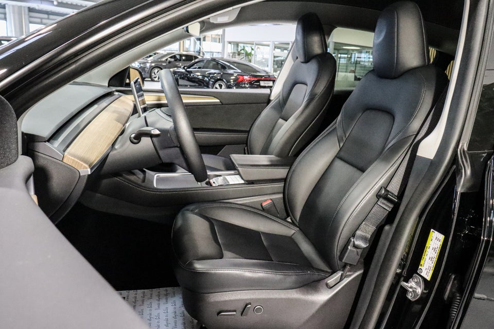 Tesla Model Y Performance AWD 5d