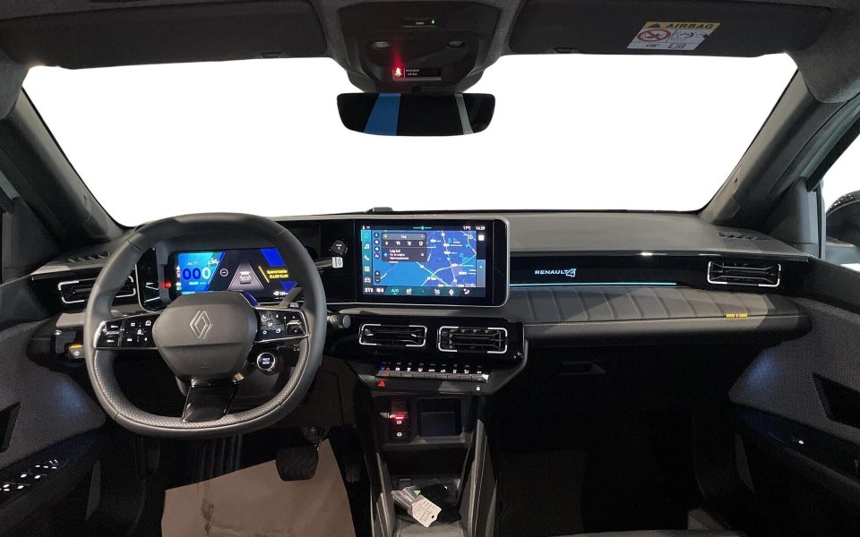 Renault 4 E-Tech 52 Iconic 5d