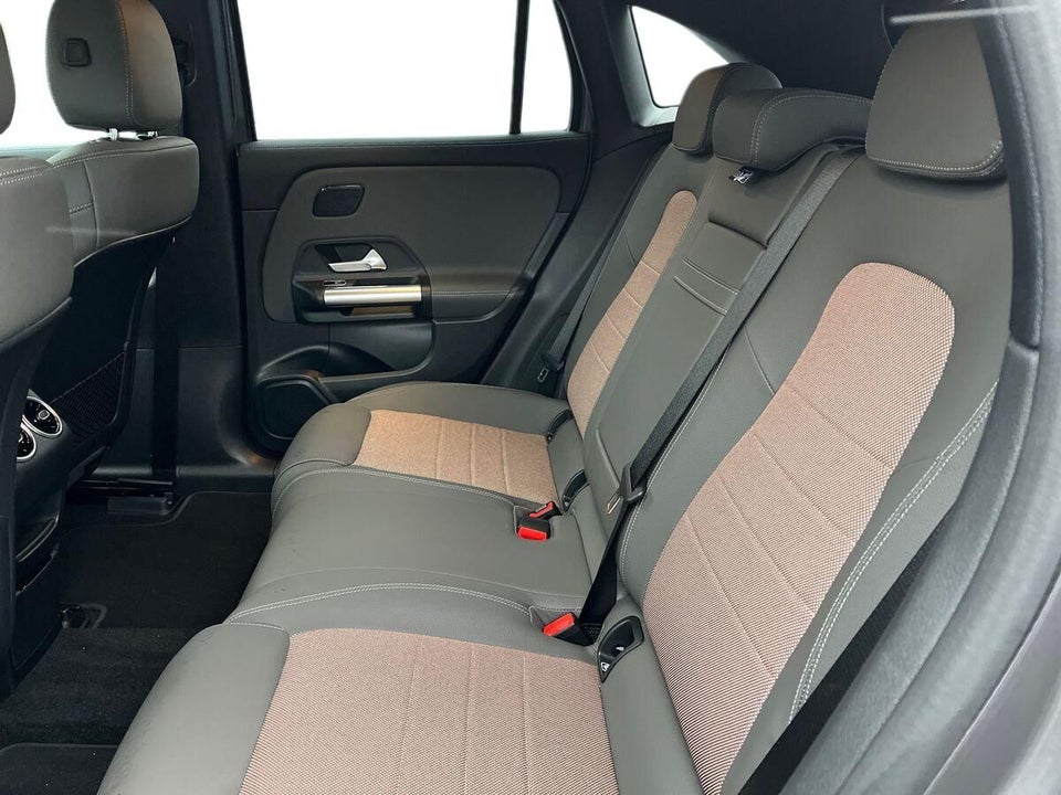 Mercedes EQA350 Progressive Advance Plus 4Matic 5d