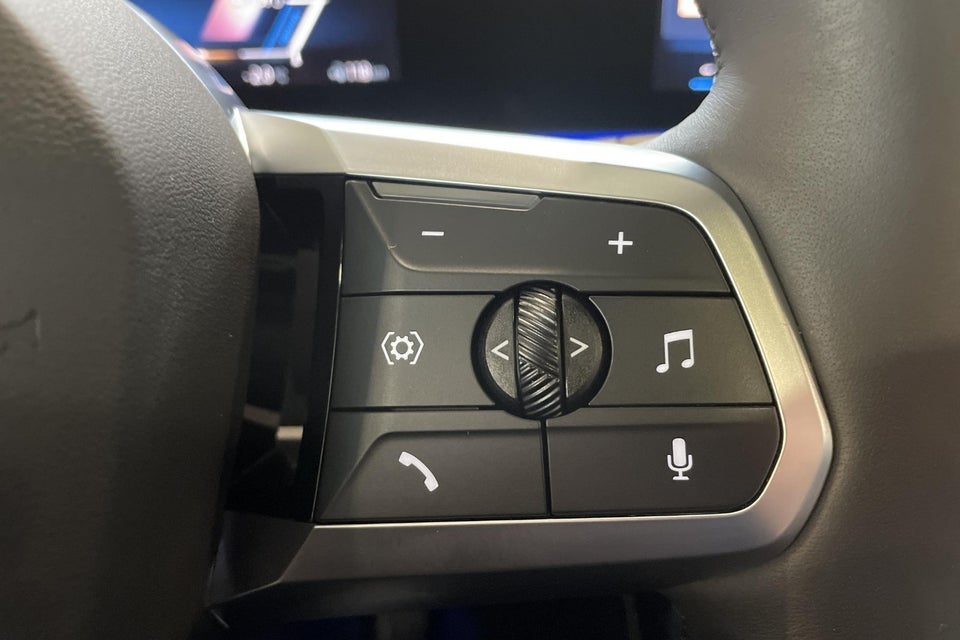 BMW iX1 eDrive20 M-Sport Pro 5d