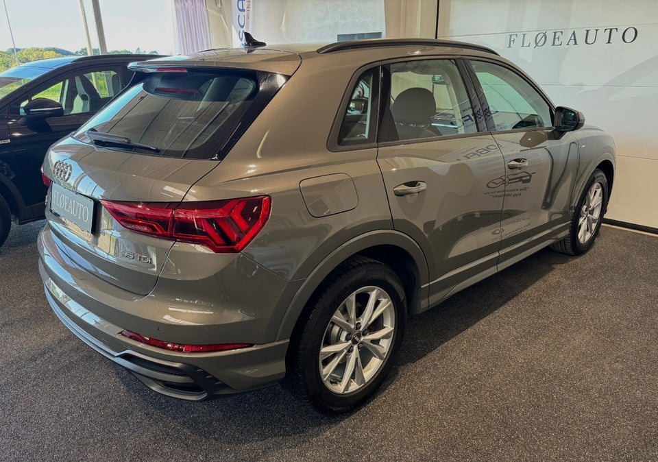 Audi Q3 35 TDi S-line S-tr. 5d