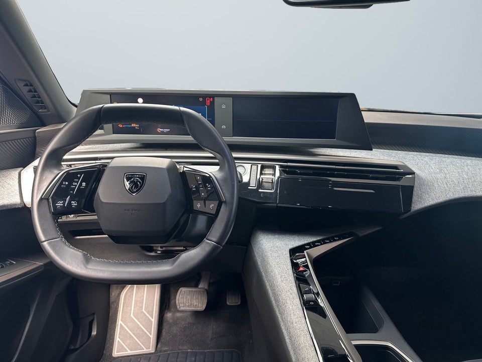 Peugeot e-5008 77 Allure Pack 7prs 5d