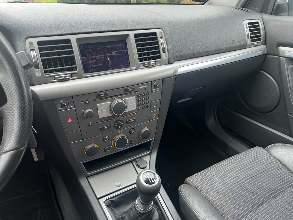 Opel Vectra 2,8 Turbo Sport 5d